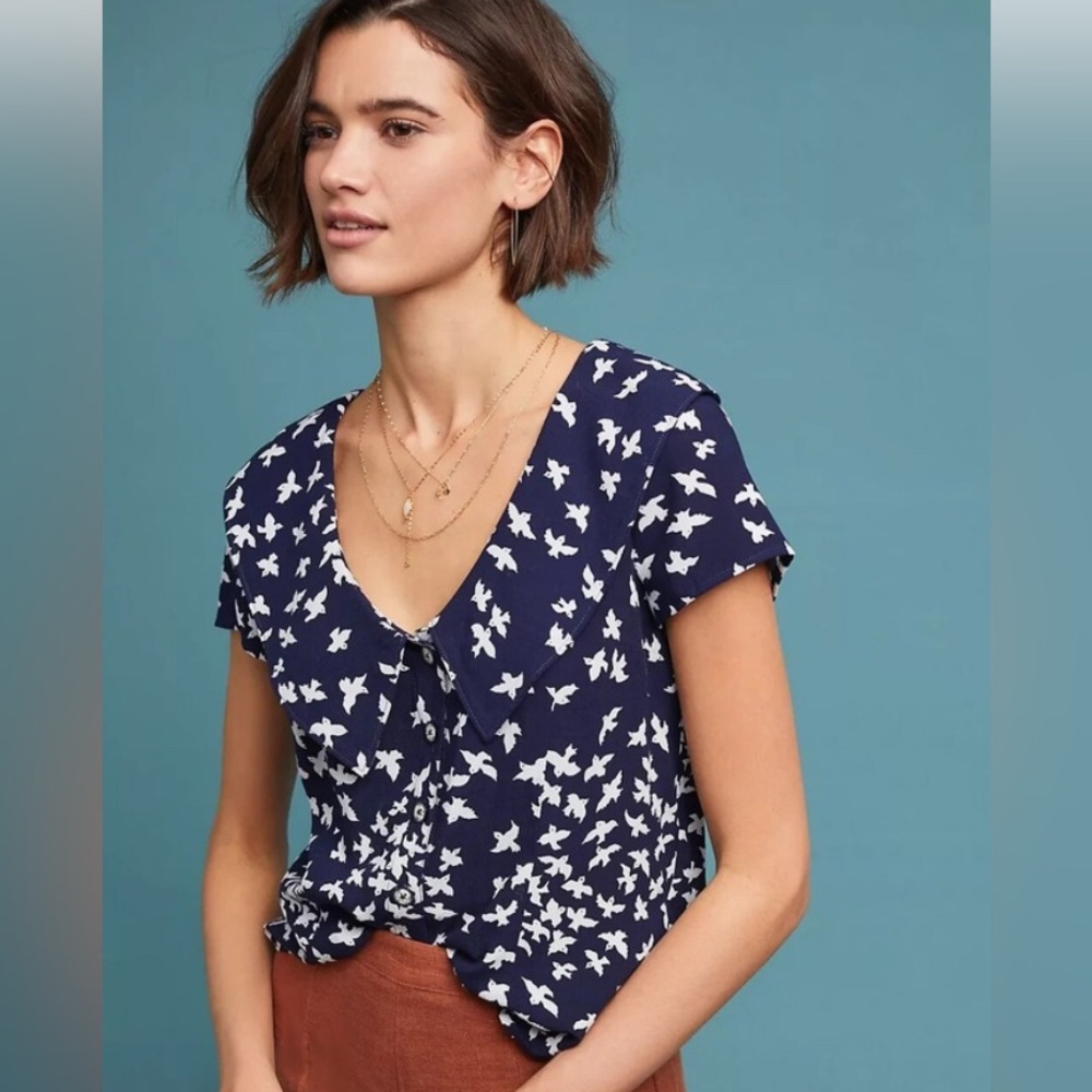 Anthropologie Maeve Simona Top Blue Bird Print Short Sleeve Peter Pan Collar